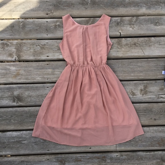 Pale Pink Pleated Dress - Picture 1 of 9